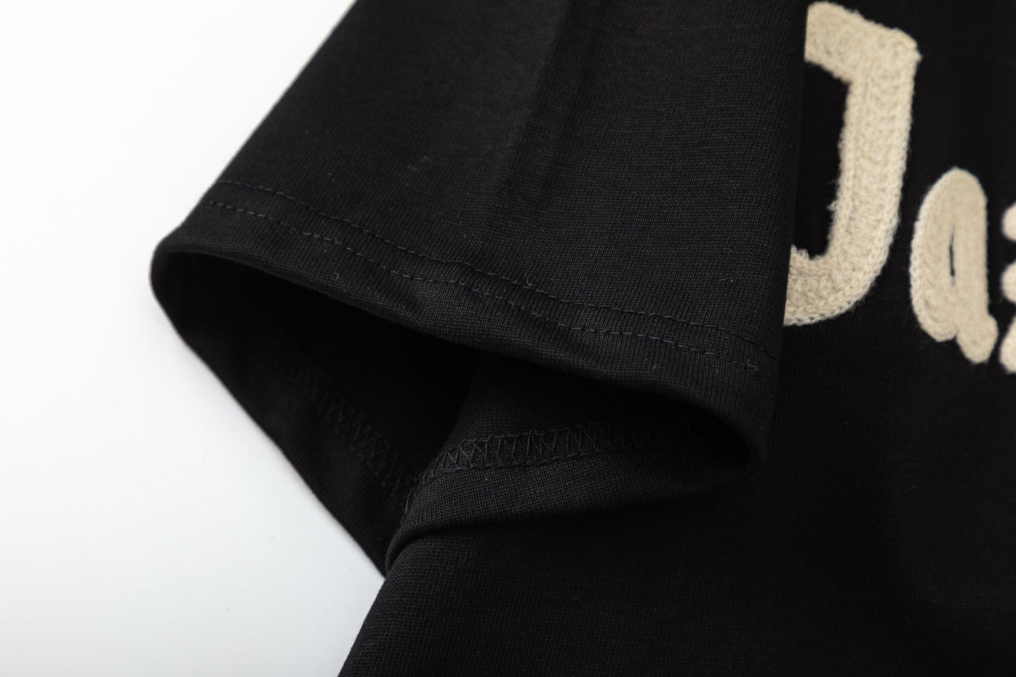 Playera Amiri