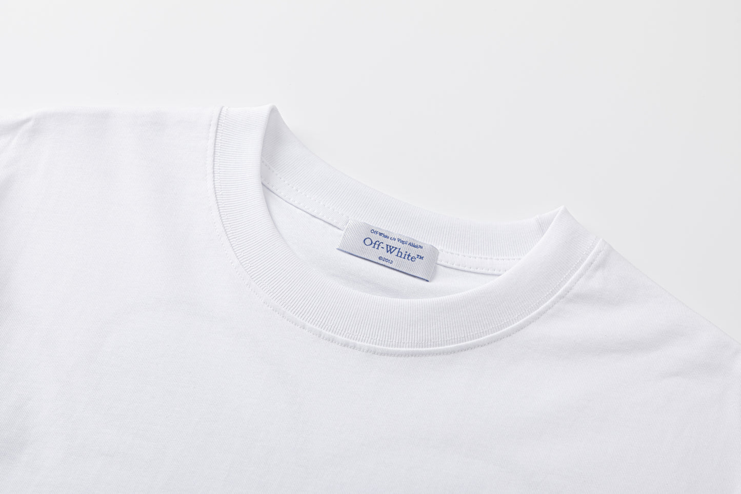 Playera Off-White