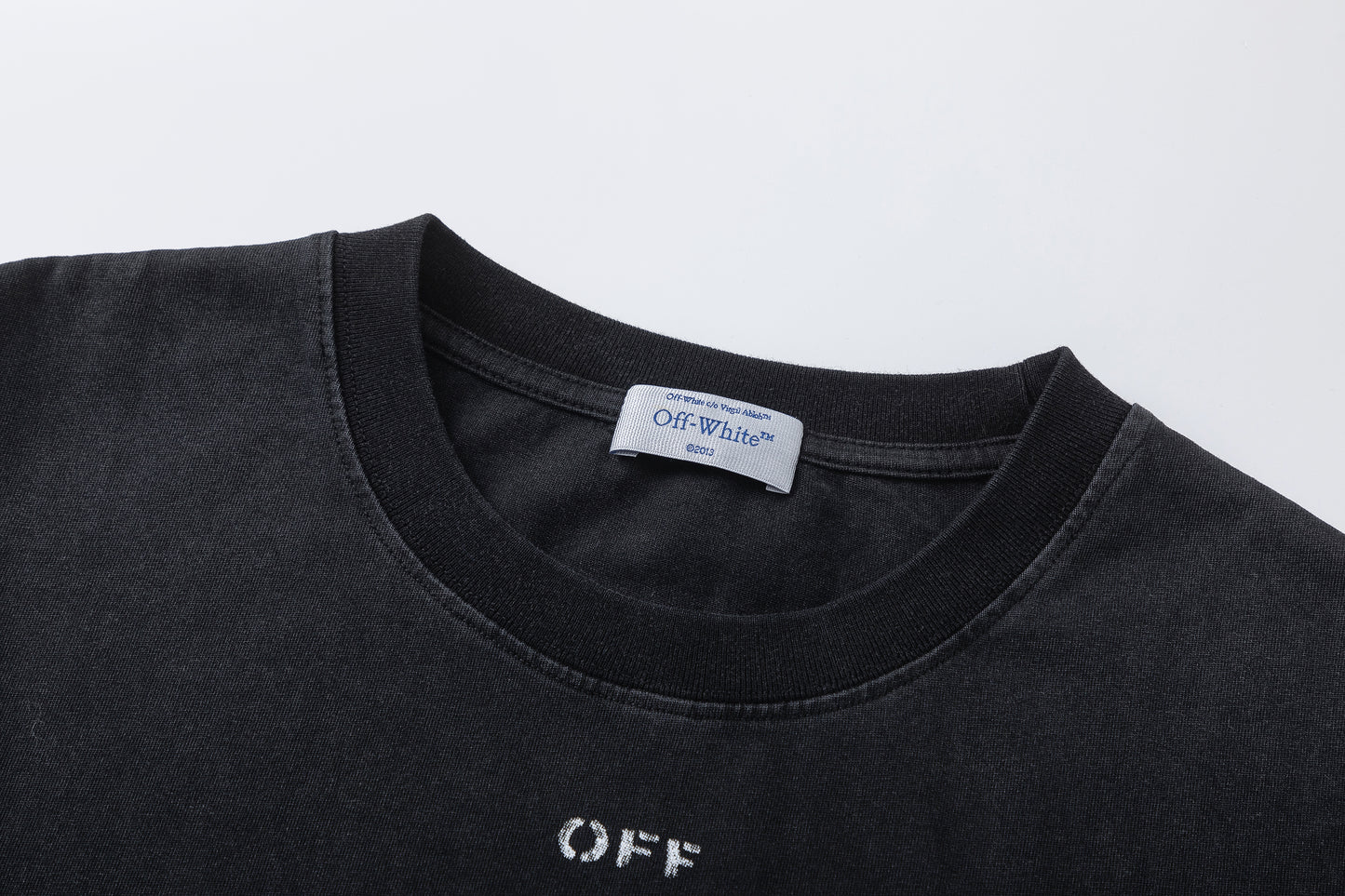 Playera Off-White