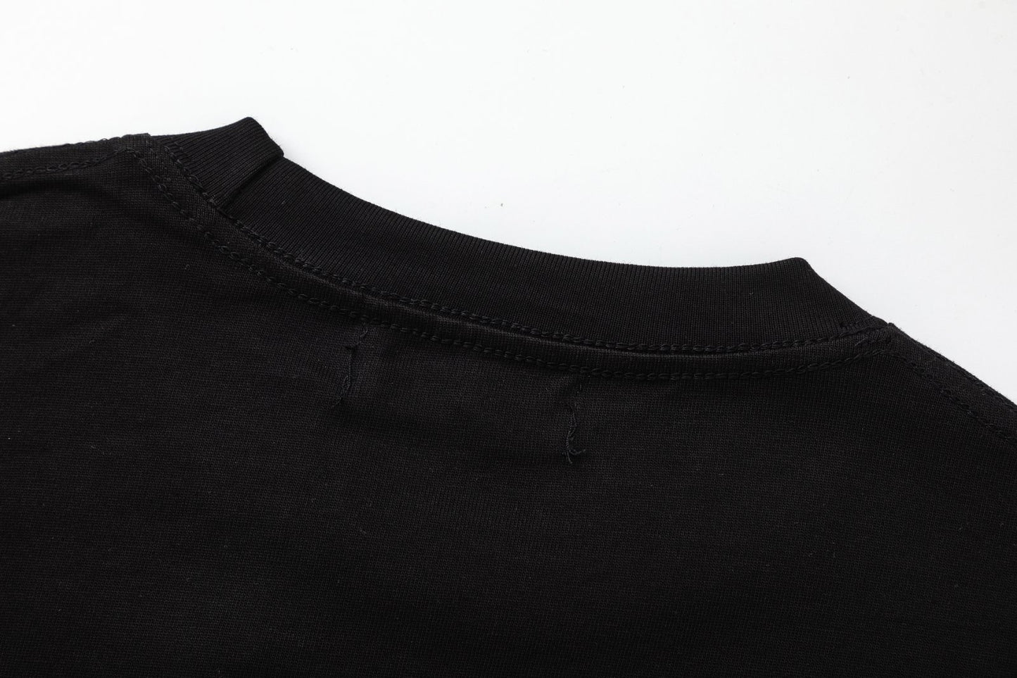 Playera Amiri