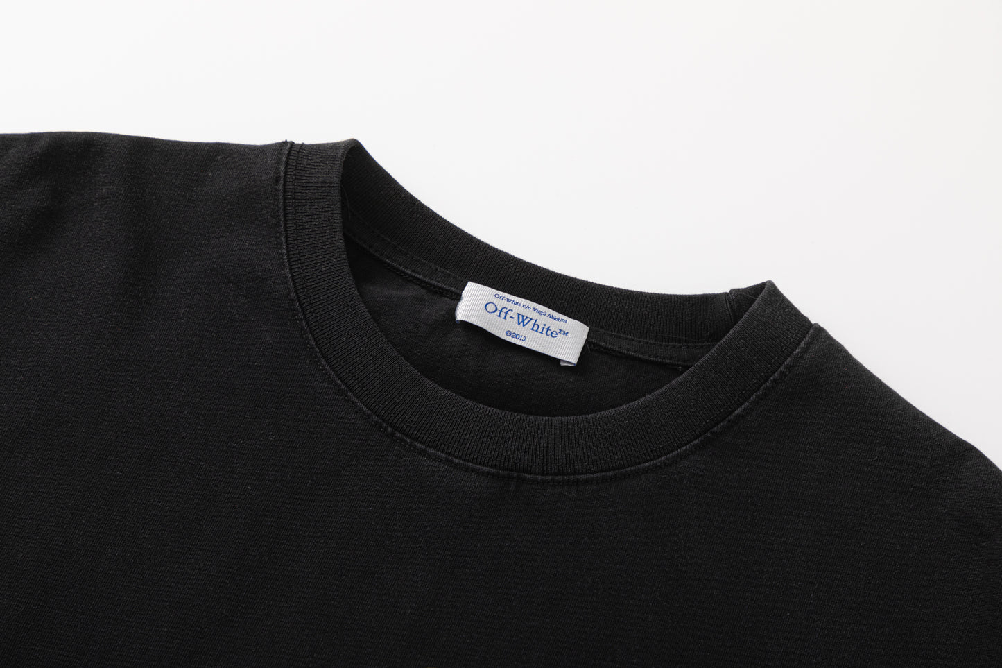 Playera Off-White
