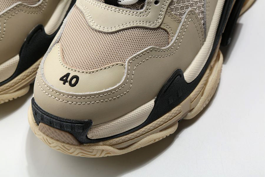 Sneakers Balenciaga - Triple S