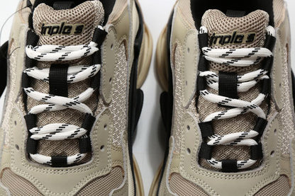 Sneakers Balenciaga - Triple S