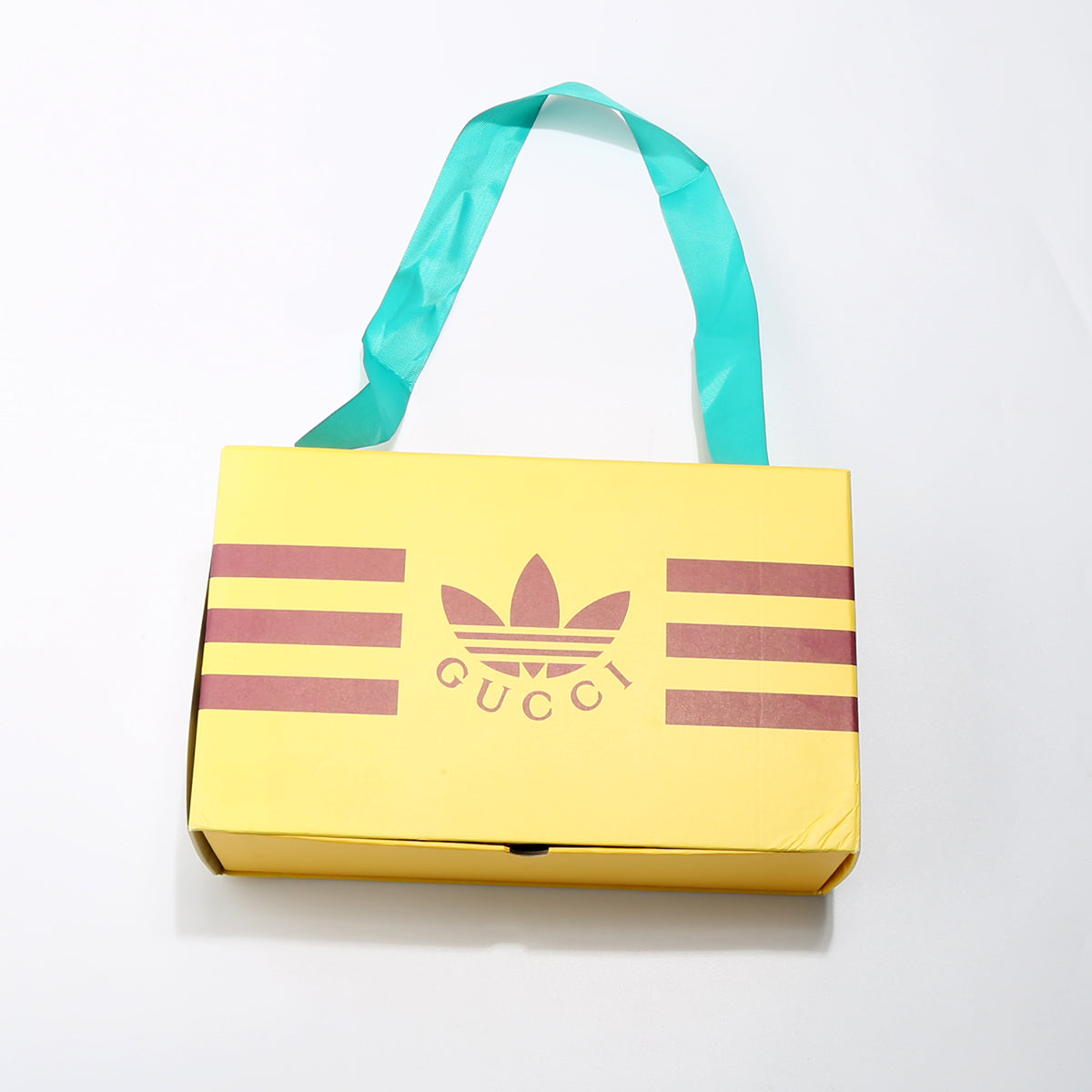 Sneakers Gucci x Adidas